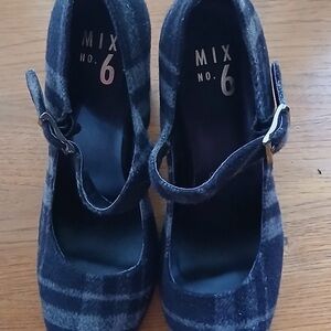 Mix No. 6 Women's Navy Plaid Heels